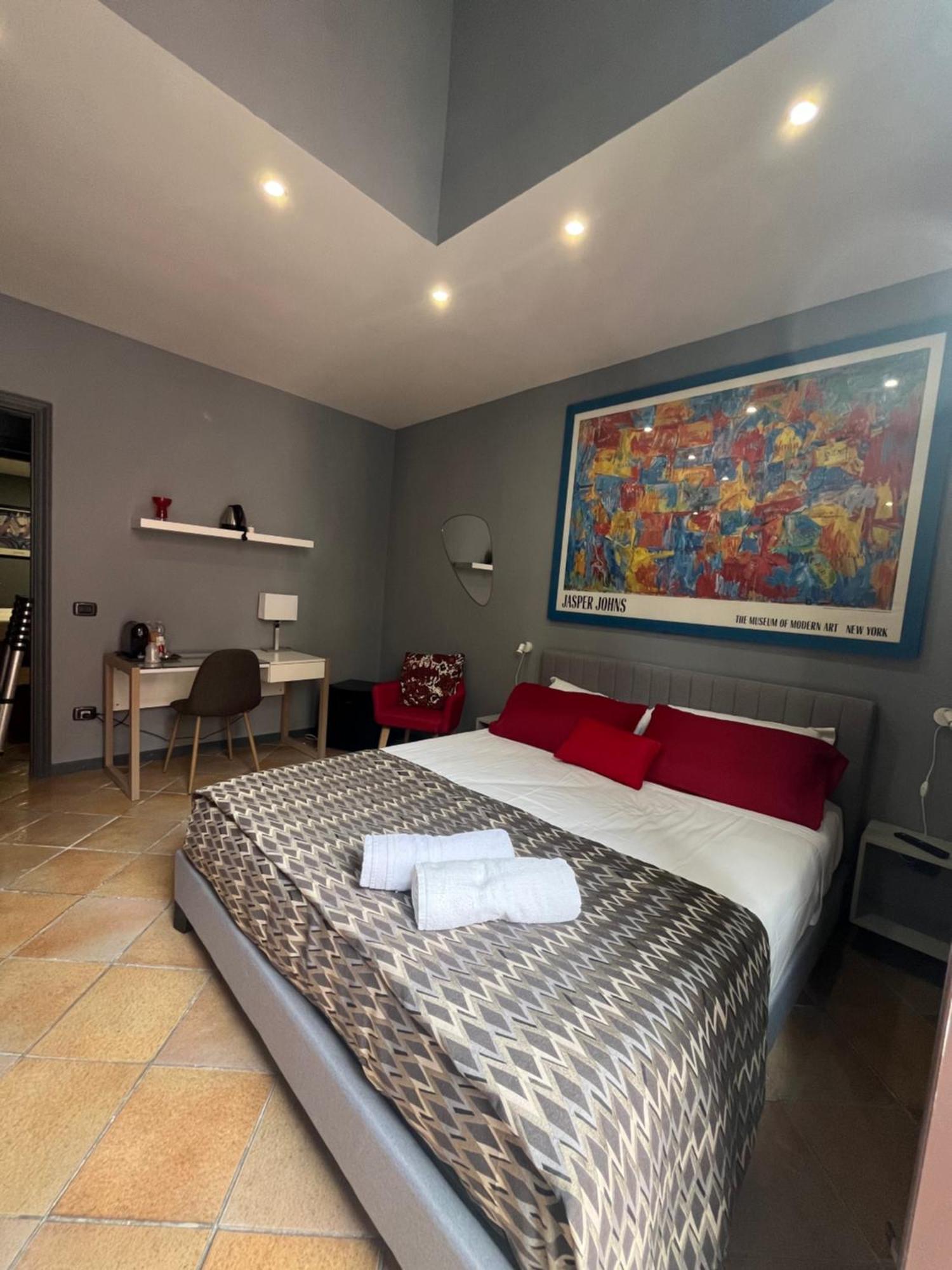 Naples Luxury Suites B&B ภายนอก รูปภาพ