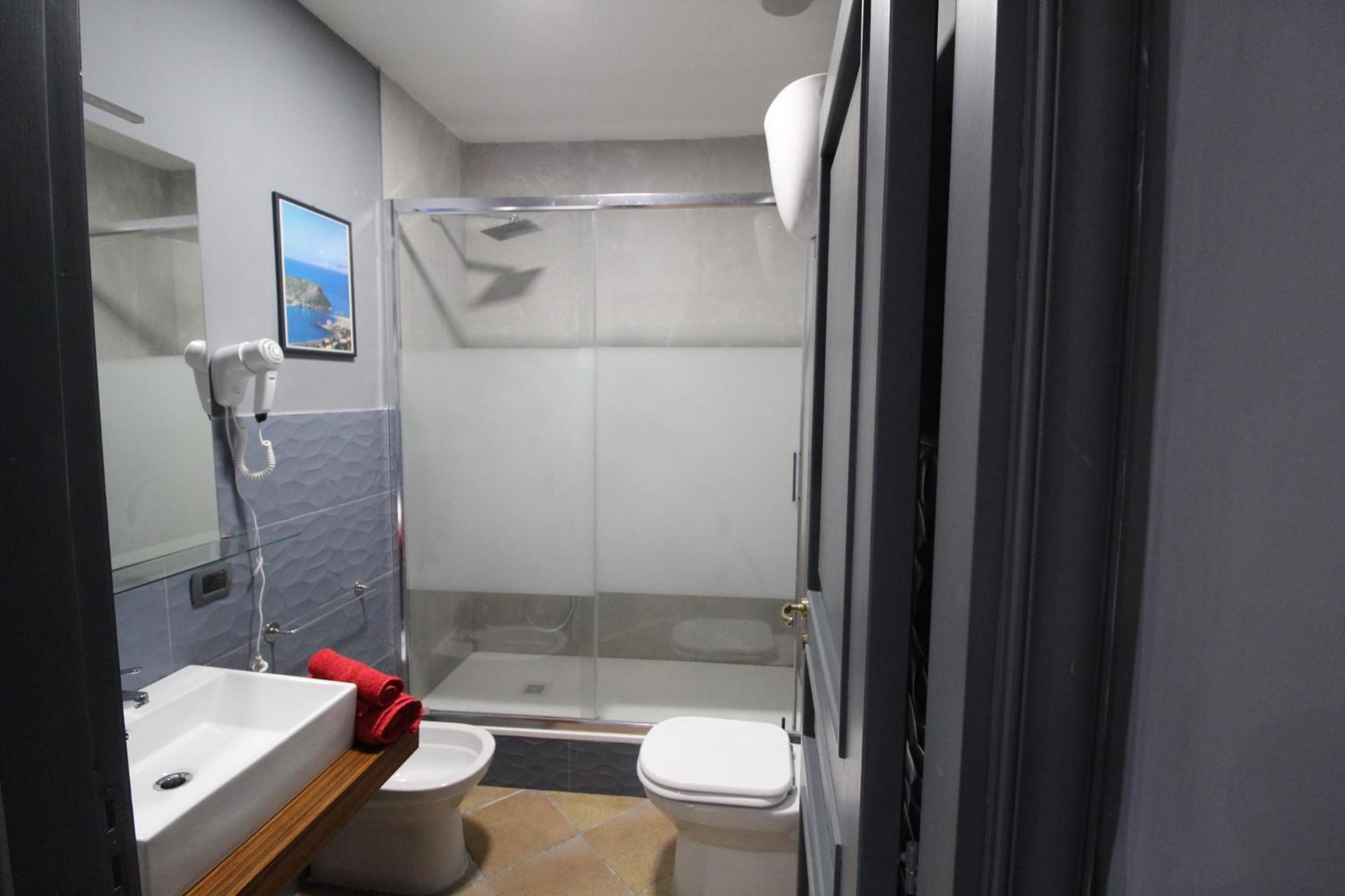 Naples Luxury Suites B&B ภายนอก รูปภาพ