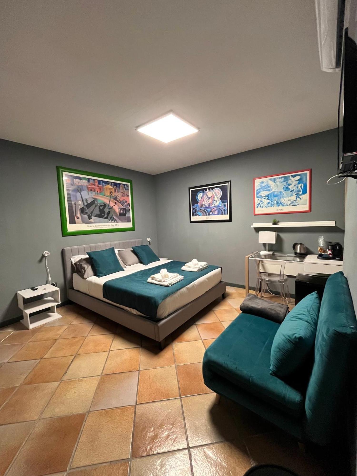 Naples Luxury Suites B&B ภายนอก รูปภาพ